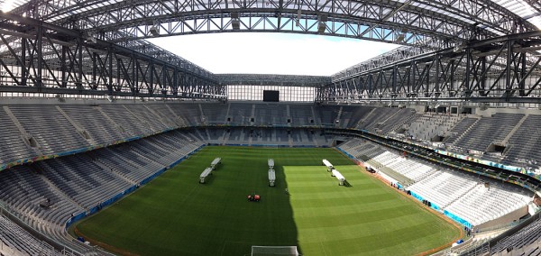 Estádio do Clube Atlético Paranaense era para ser privado, mas também foi bancado com dinheiro público do governo do Paraná. (Foto: Divulgação/CAP S.A)